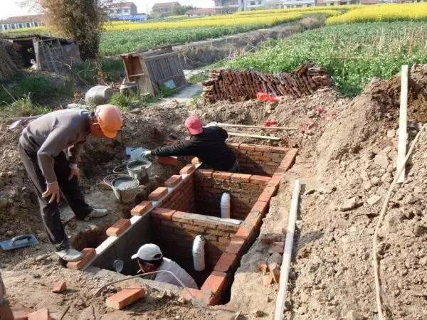 化粪池钢模具 三格化粪池实景图.jpg