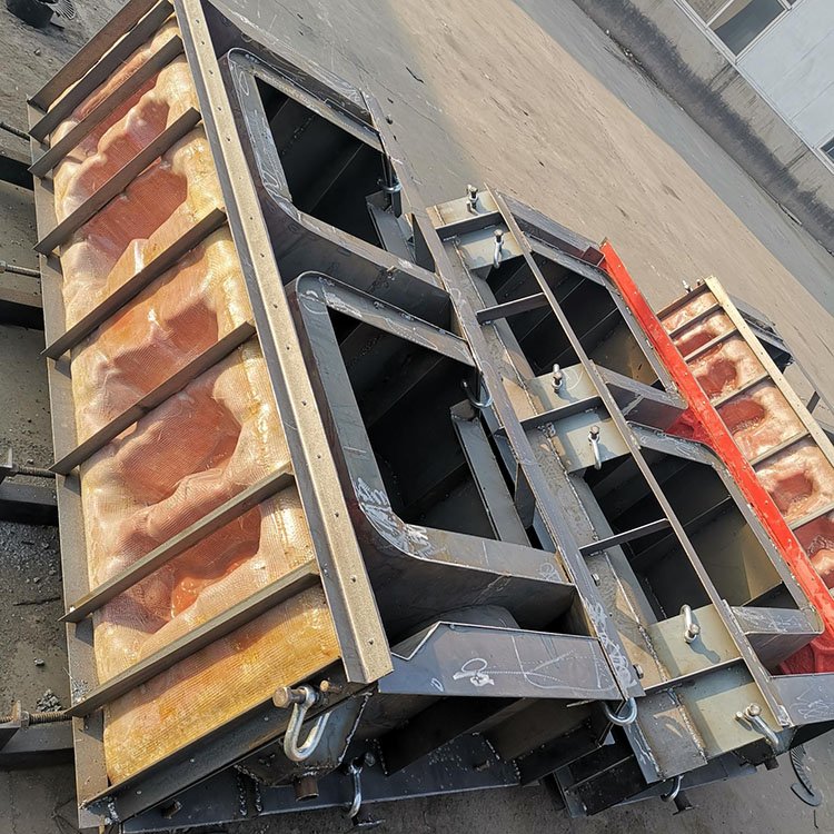 1653259381487836.jpg 鱼巢护坡模具2.jpg